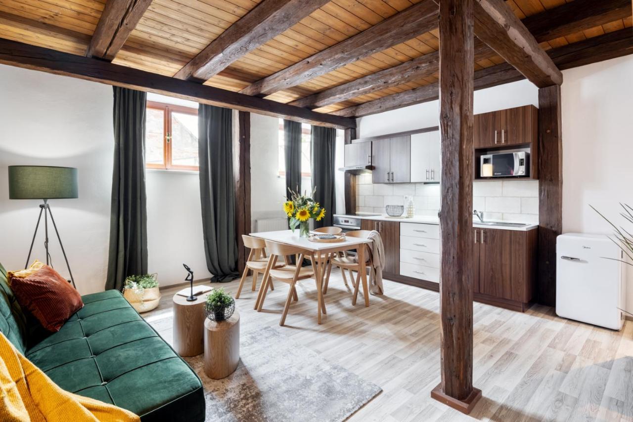 Wine & Bike City Tower Apartments Znojmo Exterior foto